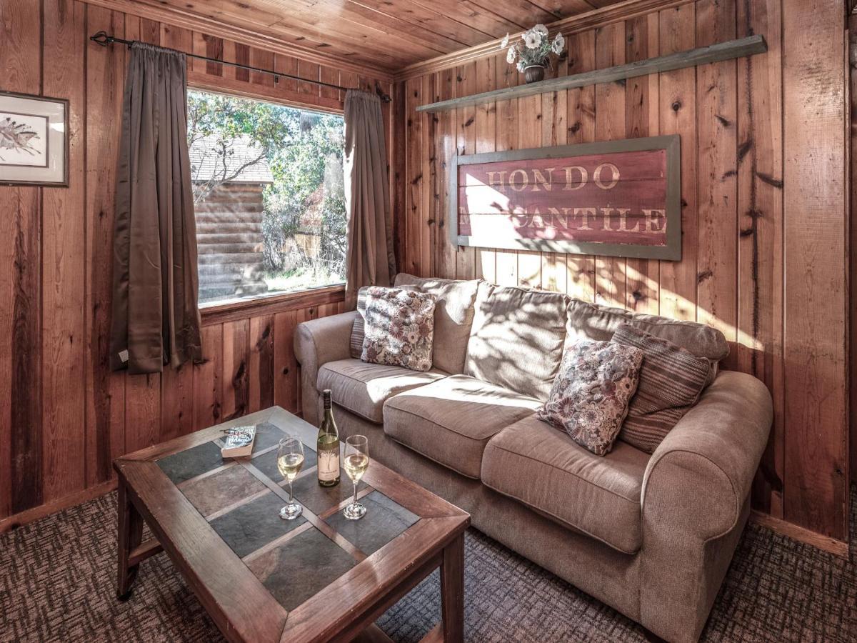 Destiny Cabin, 2 Bedrooms, Fireplace, Midtown, Sleeps 7 鲁伊多索 外观 照片